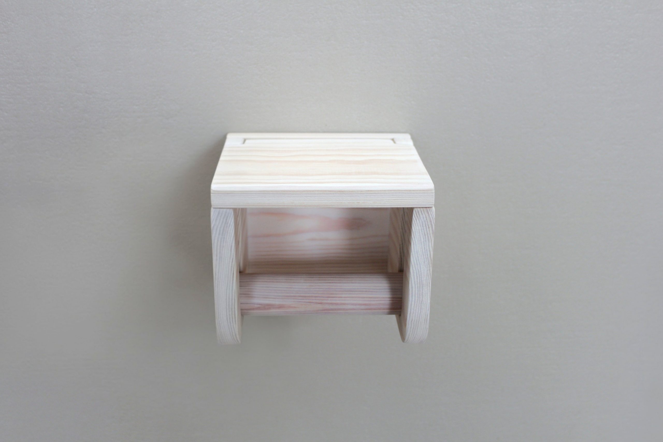 Pine Toilet Roll Holder Mega - White - Image 5