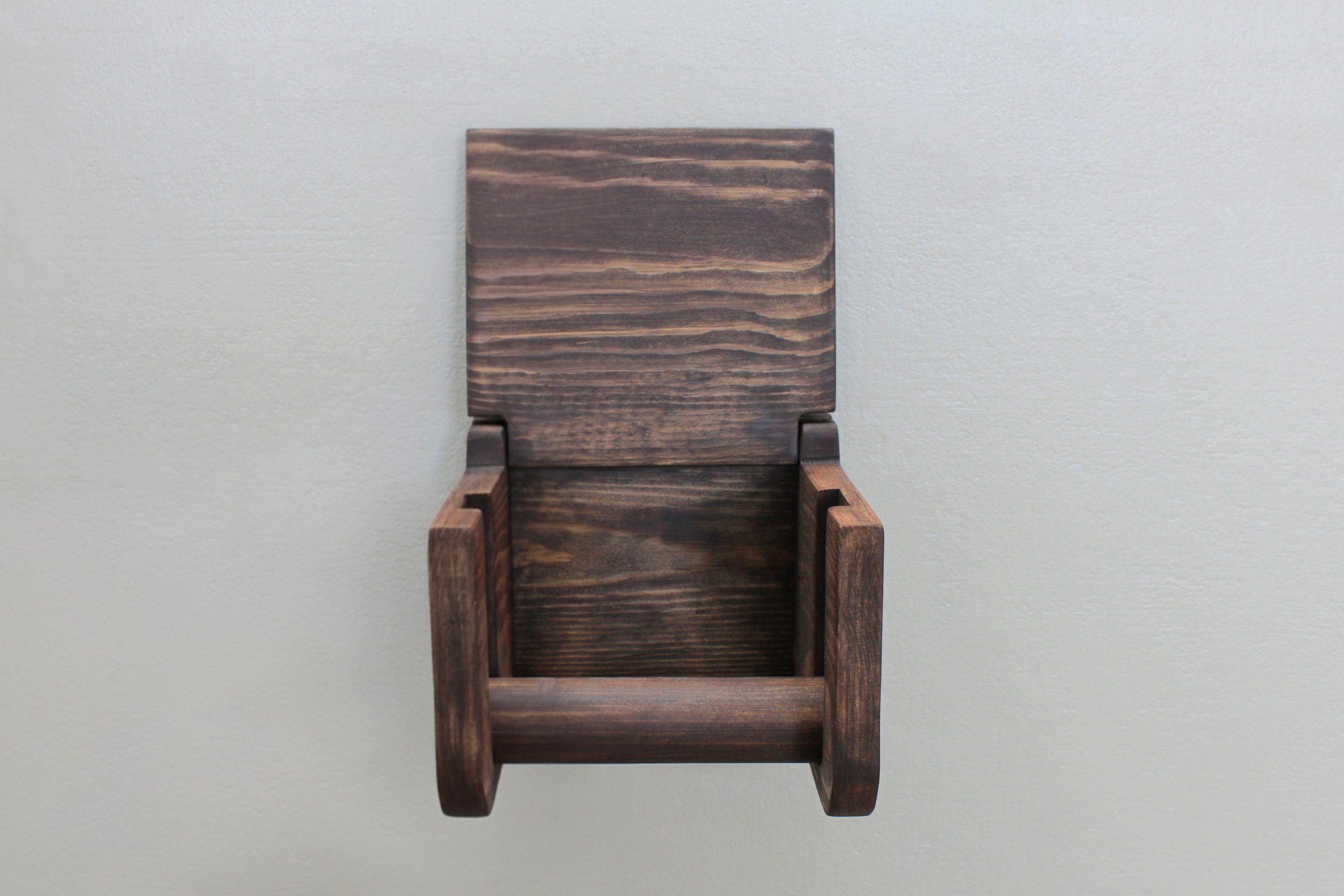 Pine Toilet Roll Holder Mega - Chocolate - Image 5