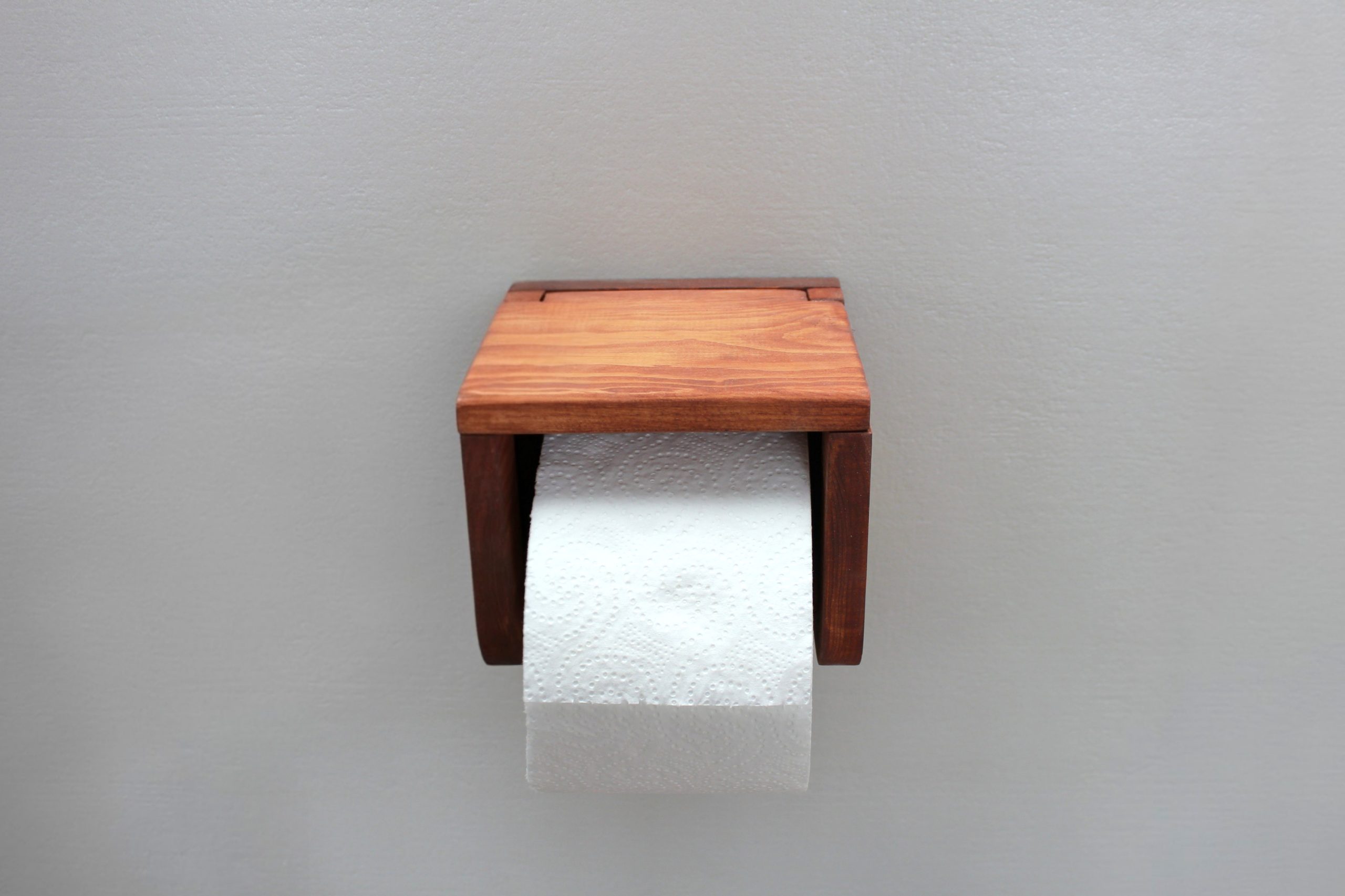 Pine Toilet Roll Holder Mega - Golden Brown - Image 4