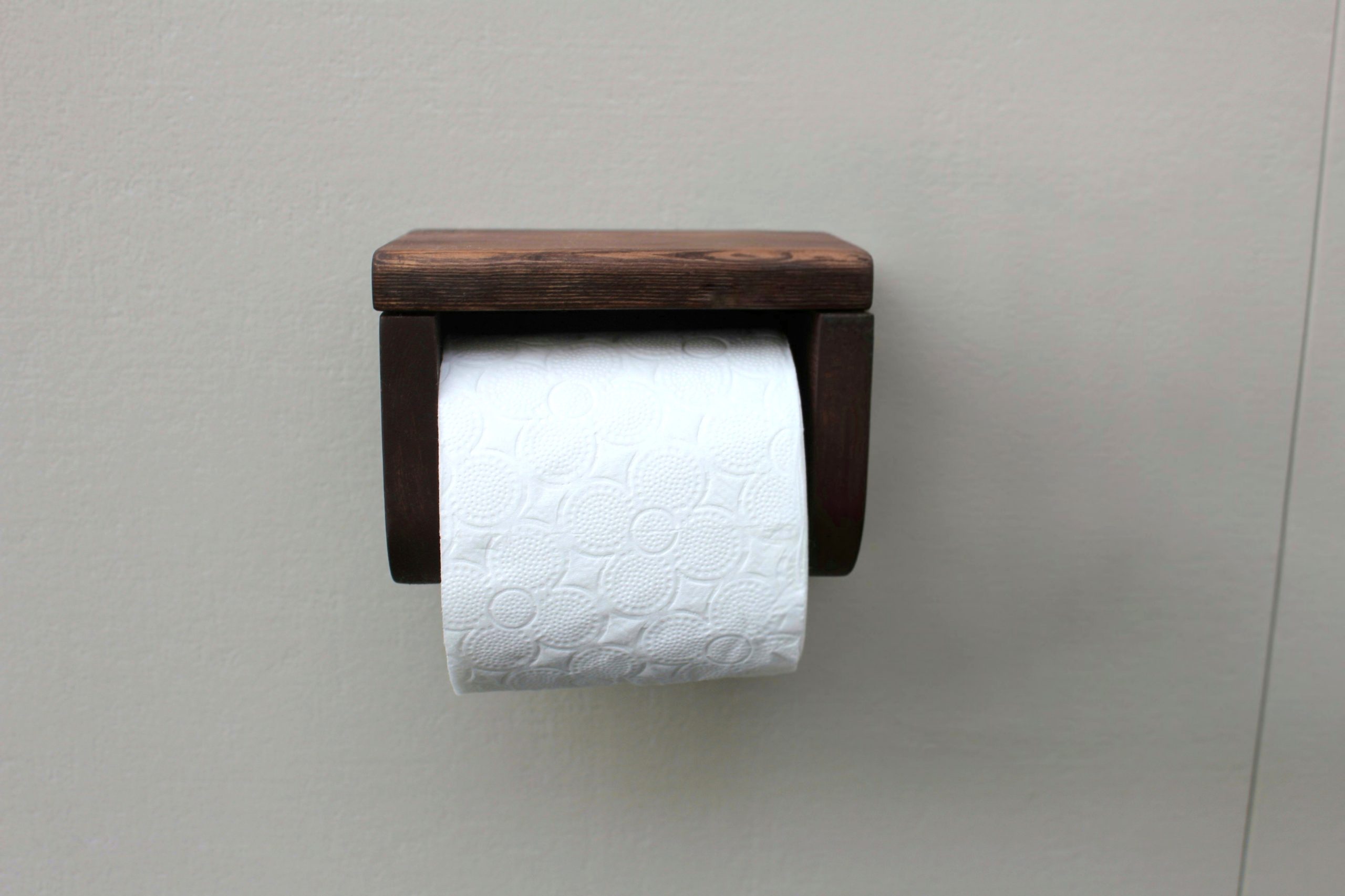 Pine Toilet Roll Holder - Chocolate - Image 4