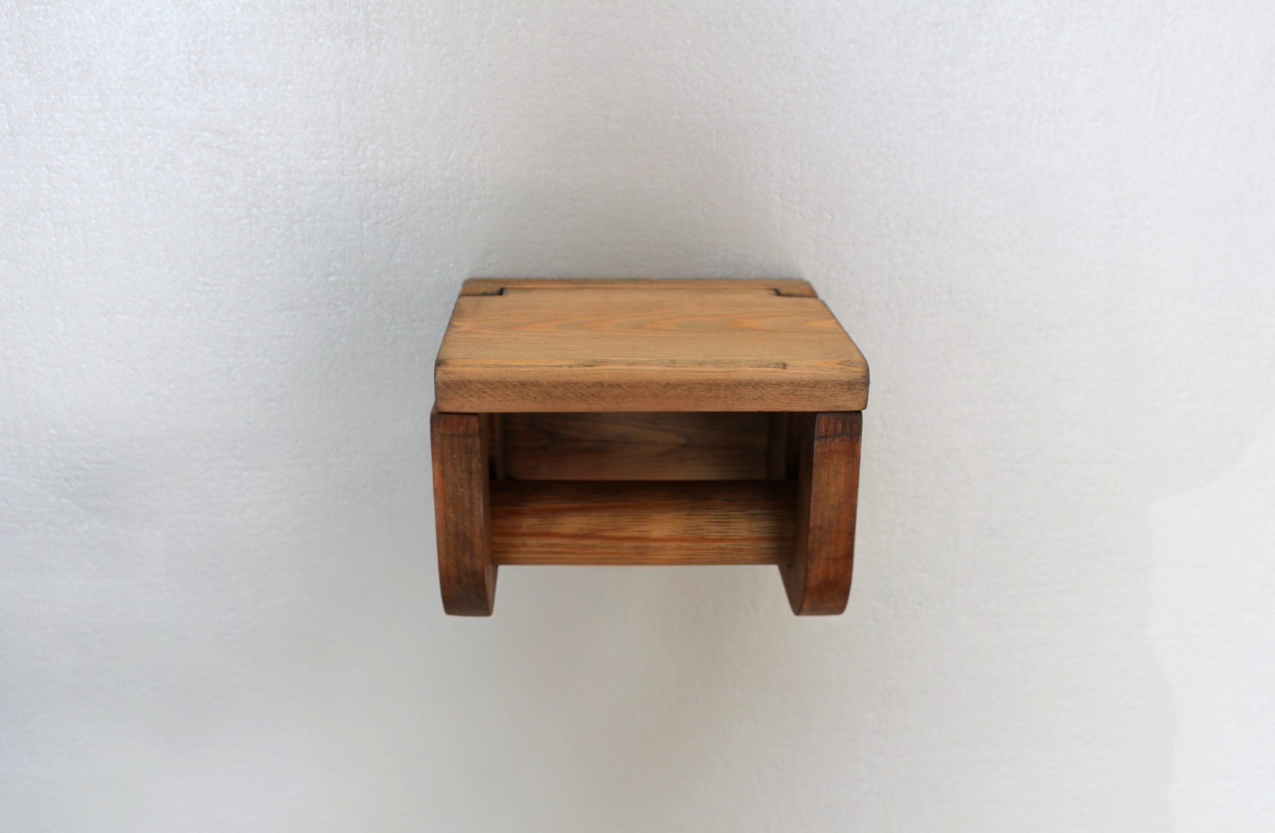 Pine Toilet Roll Holder - Walnut - Image 7